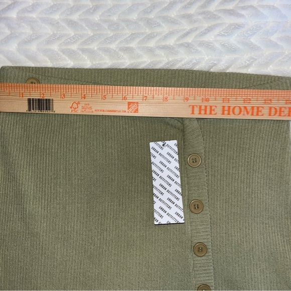 Urban outfitters Olive sage  Button-Down Mini Skirt new size medium - Picture 10 of 10